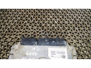 Блок управления двигателем ECU