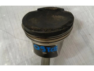  Поршень с шатуном    Renault Clio IV  