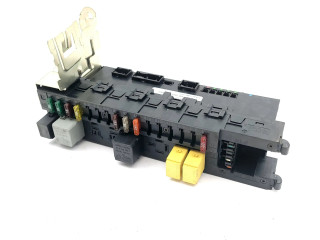 Pojistková skříňka A2035452401, 5DK00848641 Mercedes-Benz C W203 2003