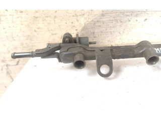 Топливная рампа 110012g80 Mazda 626