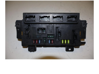 Поршень Блок предохранителей 169A4000 51900918 Fiat Panda III