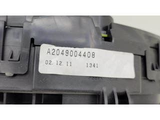 Přístrojová deska Mercedes-Benz C W204 2012 A2049004408