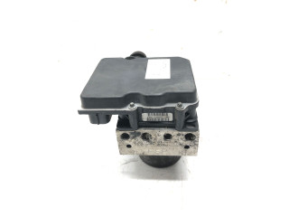 Блок АБС 8K0907379K, 7304L0585 Audi A5 8T 8F 2007 - 2016 года