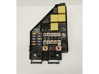 Блок предохранителей FK7214F041AB Rover 45