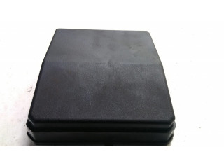 Крышка блока предохранителей 8565A024, PR06101000   Citroen C-Crosser    