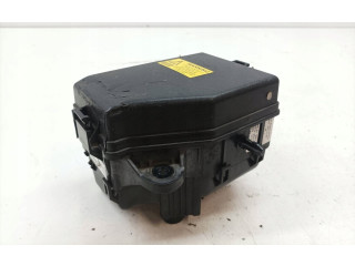 Блок предохранителей  91200-4Y071   KIA Rio    