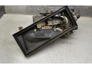 Топливная рампа 0438121011, 026133353 Audi 80 90 B3