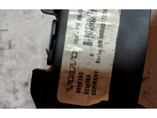 Блок предохранителей  8645729, 02W055   Volvo V70    