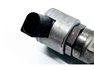 Vstřikovací lišta 04L089G Volkswagen Caddy