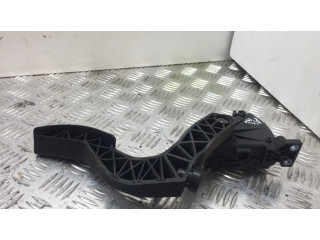 Педаль акселератора