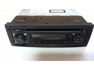 Радио/ проигрыватель CD/DVD / навигация