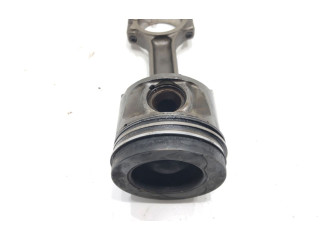 Píst K9K836 Renault Megane III