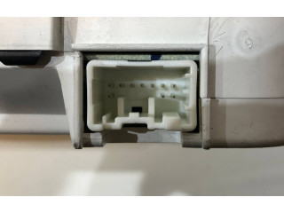 Панель приборов    Volvo V50       