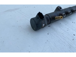 Топливная рампа 31259011   Volvo V70  