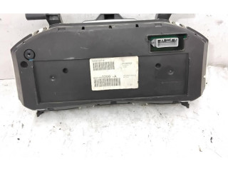 Панель приборов 8201060289, 8201060289   Renault Clio III       