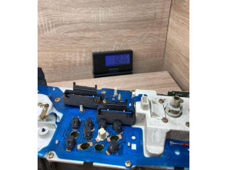 Přístrojová deska  Audi 80 90 B2 1978 81117434, 88471066  