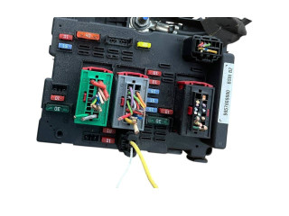 Pojistková skříňka 9657608880, 68369713 Peugeot 307 2002