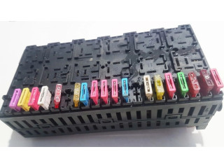 Блок предохранителей 7M0937025D, 95VW14A73DC Ford Galaxy