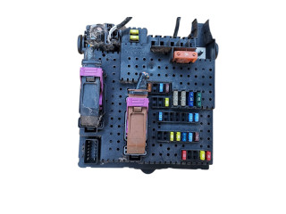 Блок предохранителей 30728512, 28017881   Volvo XC90    