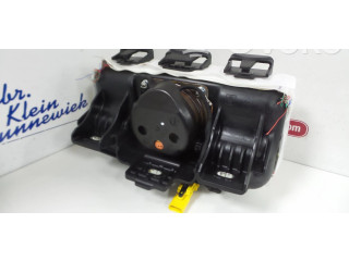 Подушка безопасности пассажира 39132816, 13499663 Vauxhall Astra K