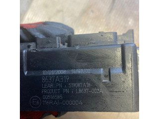 Блок предохранителей 8637A319, L8637002A Mitsubishi Outlander