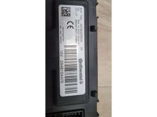 Блок предохранителей  284B16257R, 284B16257R   Dacia Sandero    