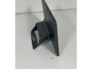 Дисплей Tesla Model 3