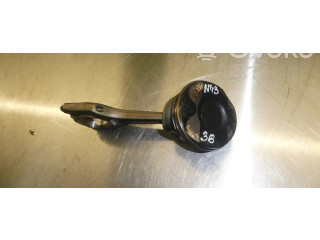 Píst 11257551550 BMW 1 E81 E87 pro benzínový motor 2.0