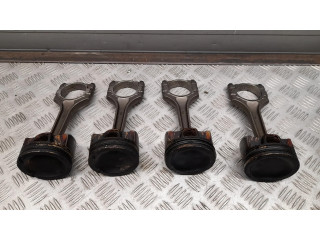 Píst Alfa Romeo Stelvio pro benzínový motor 2.0