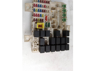 Блок предохранителей MN108319 Mitsubishi Colt