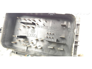 Блок предохранителей 1K0937125, 1K0937125A   Volkswagen Jetta V    