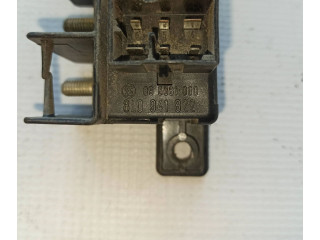 Блок предохранителей  8L0941822, 896081000   Audi A3 S3 8L    