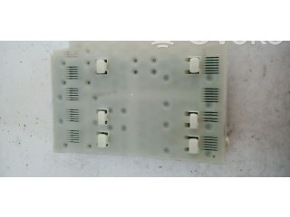 Pojistková skříňka Volvo XC70 1