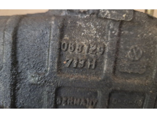 Всасывающий коллектор 068129713H Volkswagen Golf II