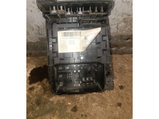 Блок предохранителей 1t1937821c Volkswagen Touran I