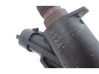 Форсунка 31272767    Volvo V70  D5244T14    6906143 