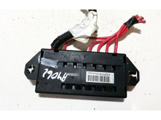 Блок предохранителей  9441776, 28mv91   Volvo XC90    