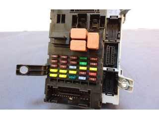 Блок предохранителей 51825658, 51825658 Fiat Linea