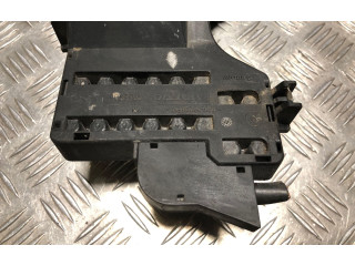 Блок предохранителей  9168986   Volvo S80    