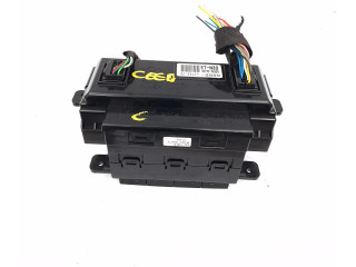 Дисплей    95710-1H300, 957101H300   KIA Ceed