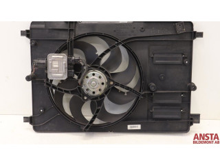 Вентилятор радиатора 31686810 Volvo V70