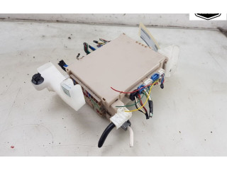 Блок предохранителей 827300H030A, 827300H030A Peugeot 108