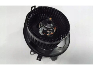 Вентилятор печки 5Q2819021C Audi Q3 F3