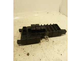 Блок предохранителей 8678449, 518784202 Volvo XC90