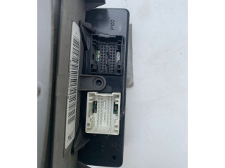 Pojistková skříňka 8200275726, 33233781 Renault Vel Satis 2002