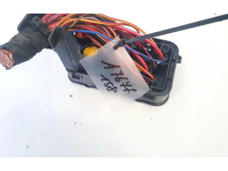 Блок предохранителей 15345251, 15345251 Volkswagen Touran I