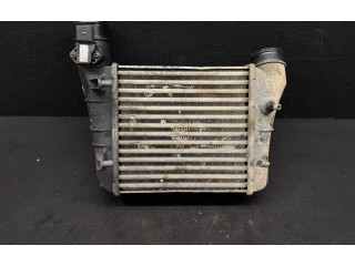Интеркулер  8E0145805AA, 038906051C   Audi A6 S6 C5 4B 