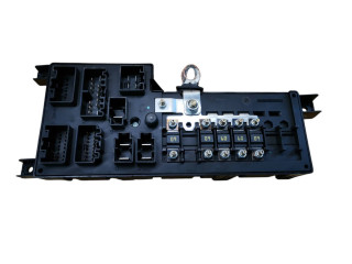 Блок предохранителей 8637841, 518717004 Volvo S60