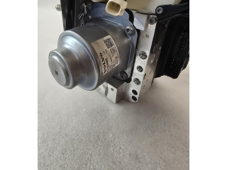 Блок ABS    32384486   Volvo XC40