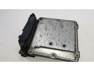 Řídící jednotka 03L906022T, 03L906022G   Audi A5 8T 8F 2009